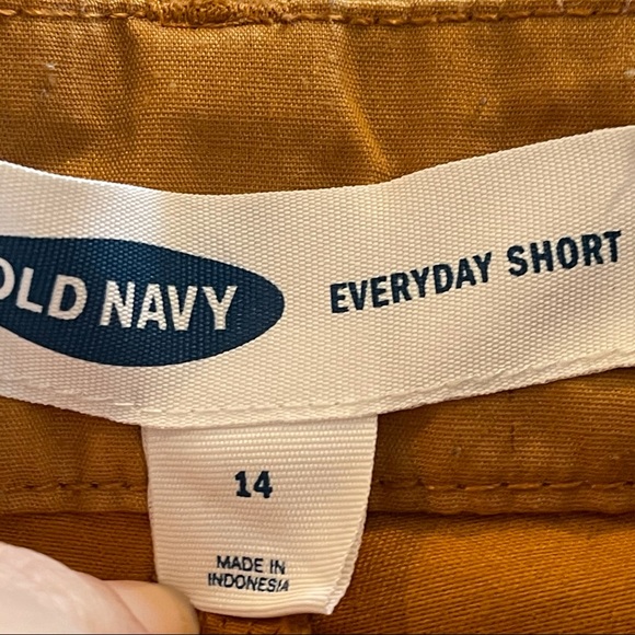 Old Navy Everyday Short Women’s Size 14 - Picture 7 of 8